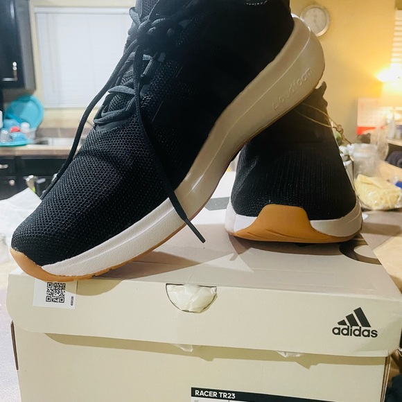 *SOLD* adidas NEW!! RACER TR23 SNEAKERS! - Picture 4 of 10